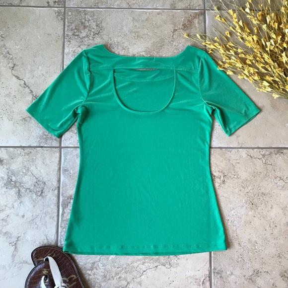 Banana Republic top with keyhole back - Picture 2 of 8